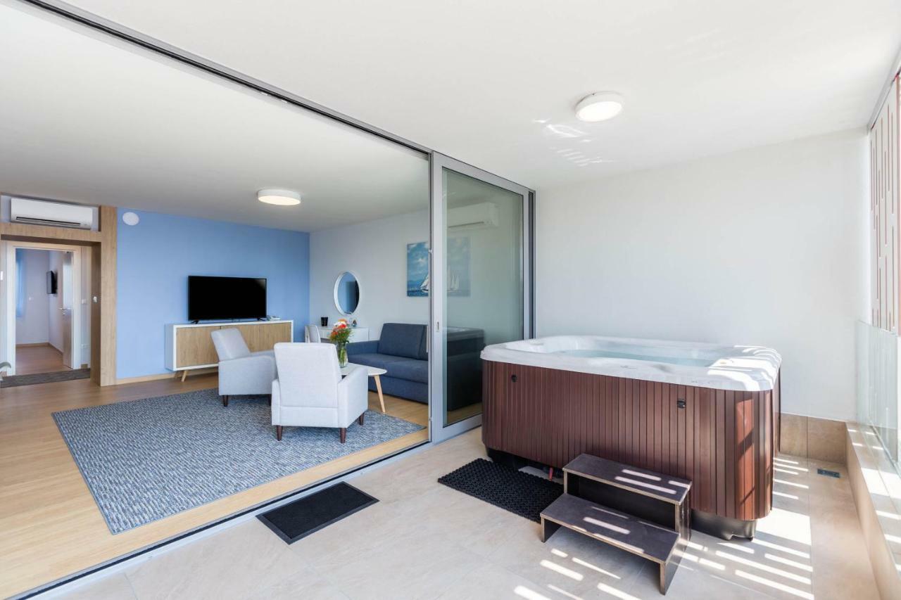 Abalone Apartments 德拉马利 外观 照片